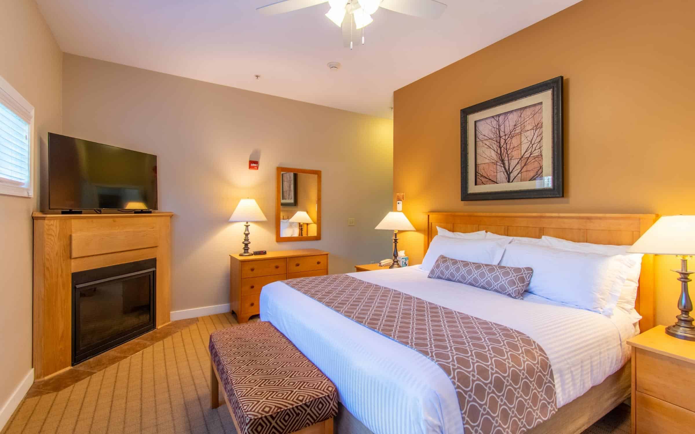 Attitash mountain village deluxe bedroom
